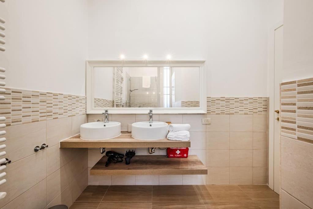 Centrale'S Nest - Elegant Apt Close To Central Station Milan Exterior photo